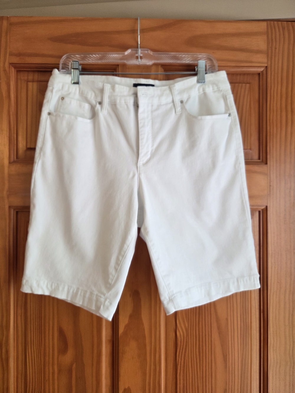 Charter Club Women's White Bermuda Shorts Sz 10